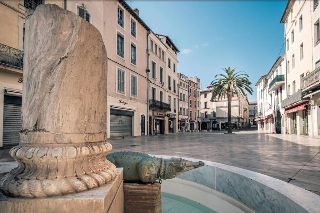 L'Historien - Avec Balcon Coeur De Nimes Apartamento Exterior foto